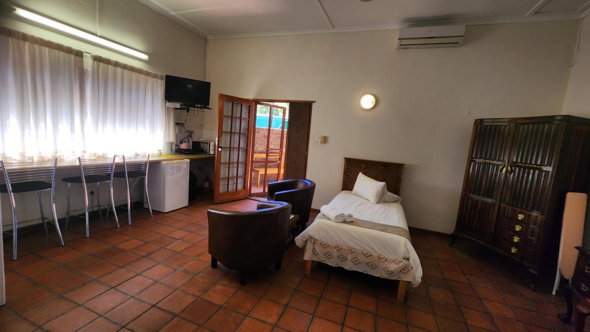Country Village Graaff-Reinet Exterior foto